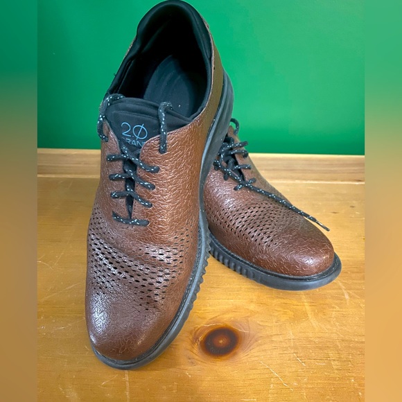 Cole Haan 10 Brown Shoes with insole - Picture 1 of 4